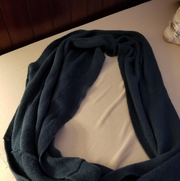 Solid scarf bundle - Picture 3 of 4